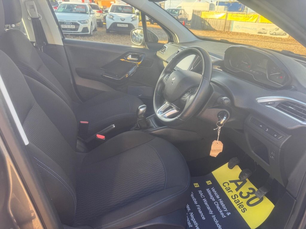 Used Peugeot 208 2018 for sale - 76710978: Photo 22