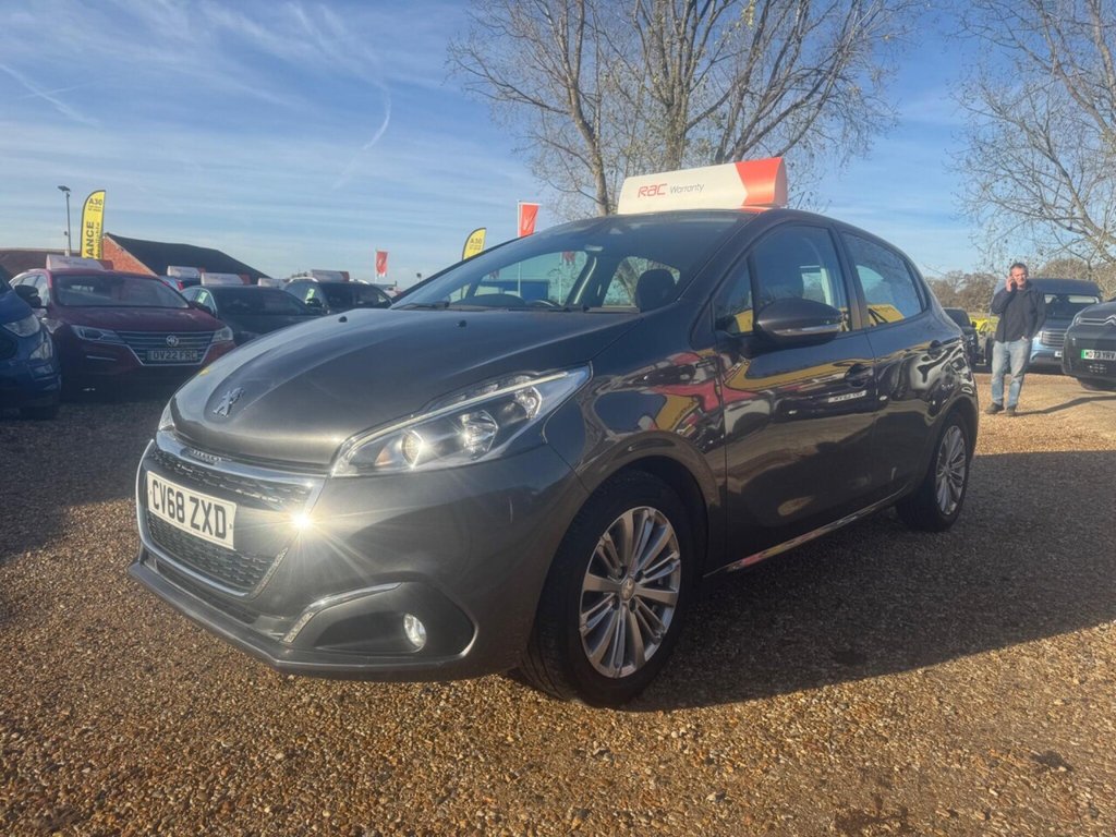 Used Peugeot 208 2018 for sale - 76710978: Photo 3