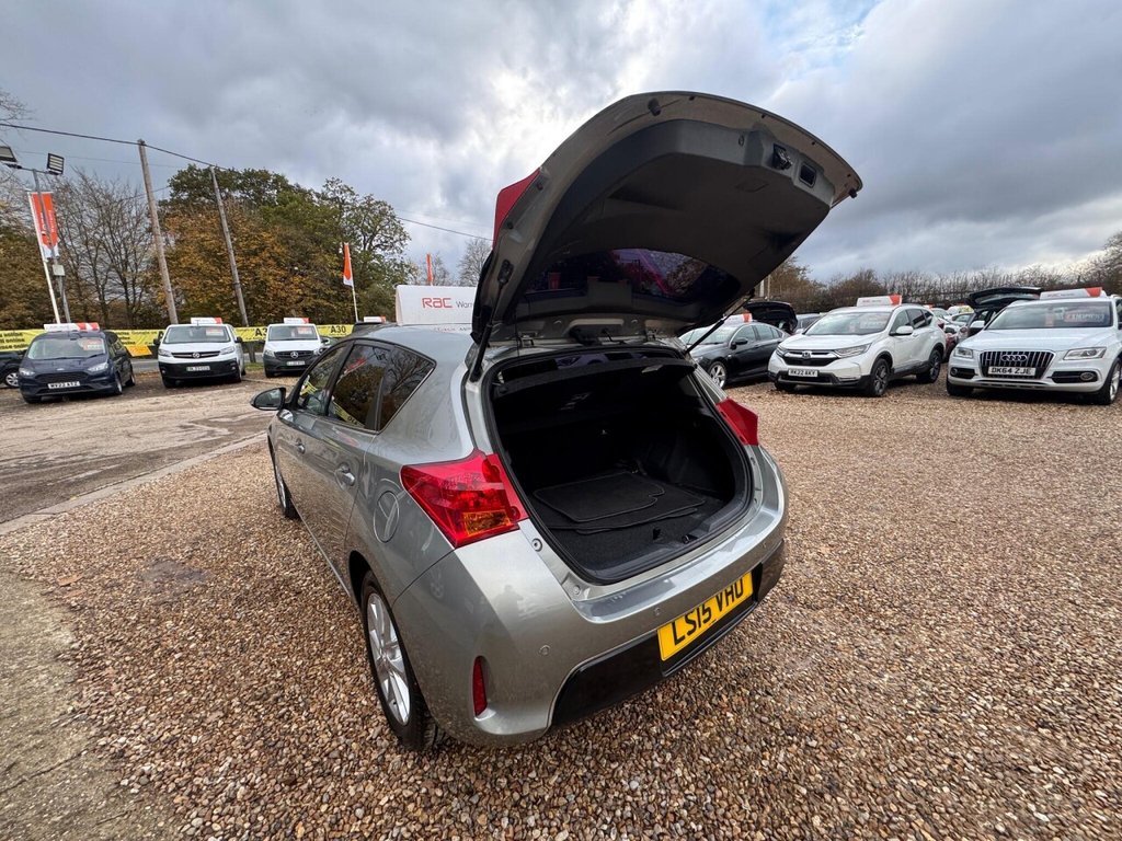 Used Toyota Auris 2015 for sale - 76496486: Photo 29