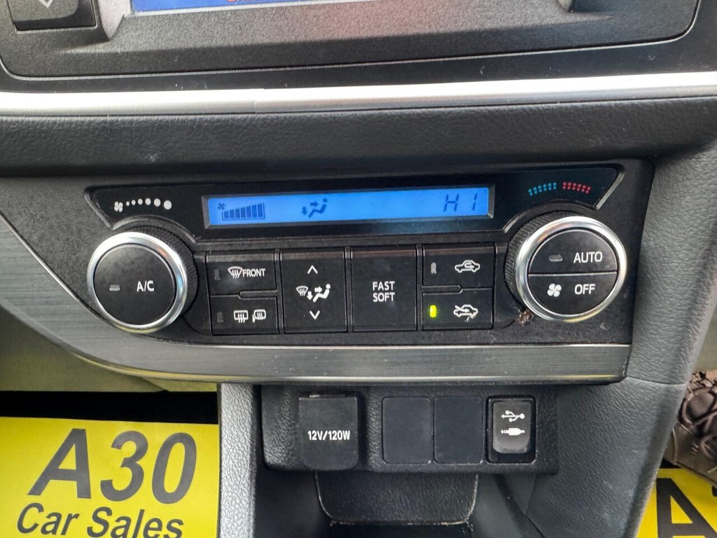 Used Toyota Auris 2015 for sale - 76496486: Photo 50