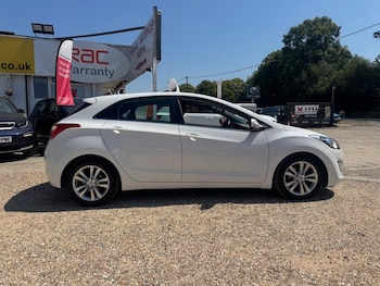 Used Hyundai i30 2014 for sale - 79155254: Photo