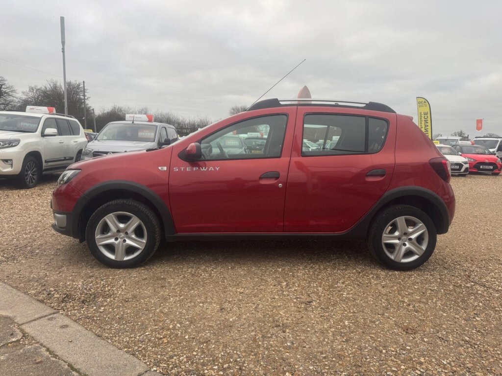 Used Dacia Sandero Stepway 2016 for sale - 77153415: Photo 11