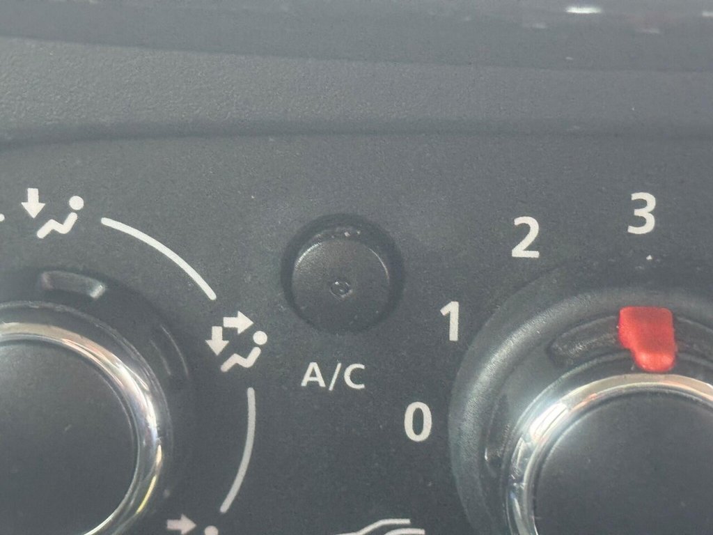 Used Dacia Sandero Stepway 2016 for sale - 77153415: Photo 28