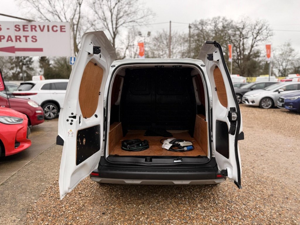 Used Nissan Other 2023 for sale - 77693367: Photo 16