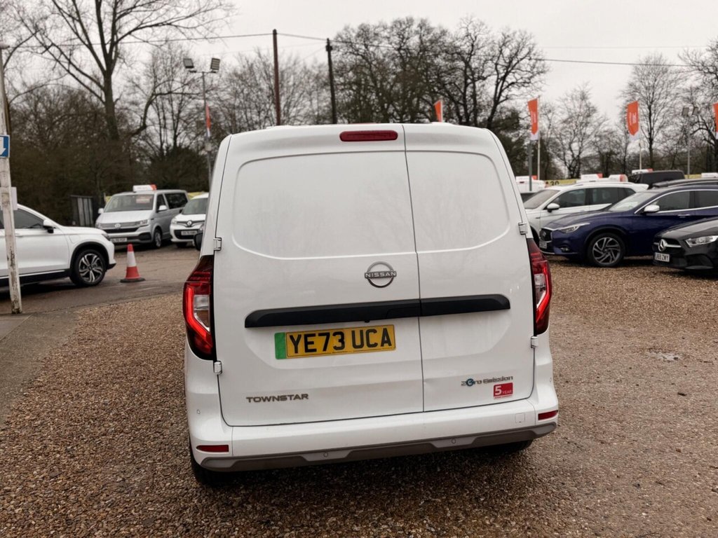 Used Nissan Other 2023 for sale - 77608885: Photo 13