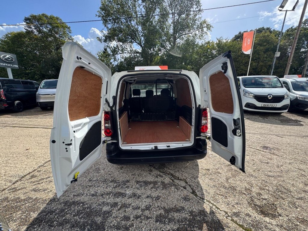 Vehicle 33