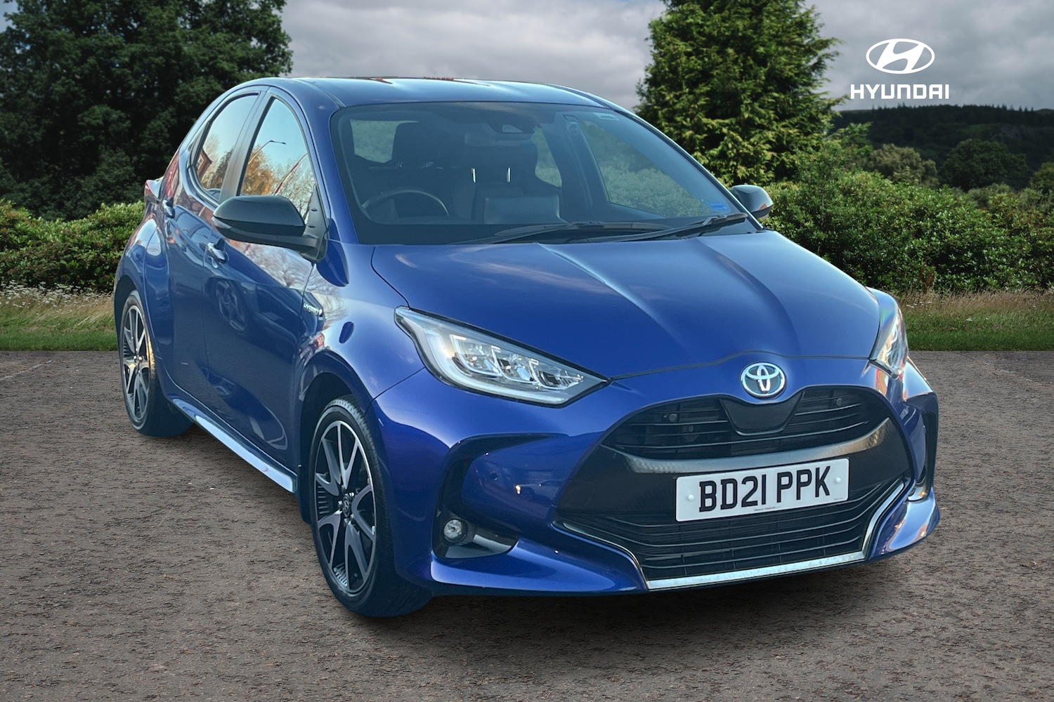 Used Toyota Yaris 2021 for sale - 76681300: Photo 1