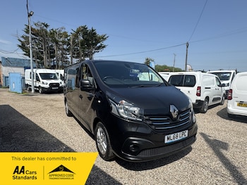 Used Renault Trafic 2018 for sale - 78997130: Photo