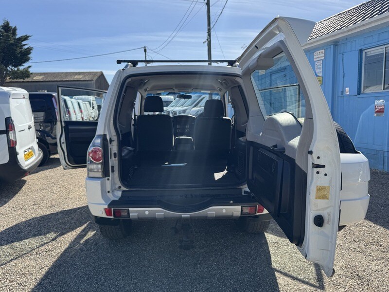 Used Mitsubishi Shogun 2010 for sale - 78045254: Photo 17