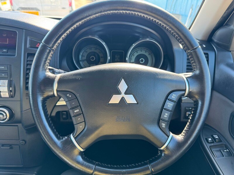 Used Mitsubishi Shogun 2010 for sale - 78045254: Photo 4