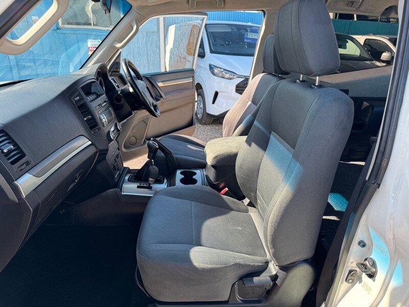 Used Mitsubishi Shogun 2010 for sale - 78045254: Photo 6