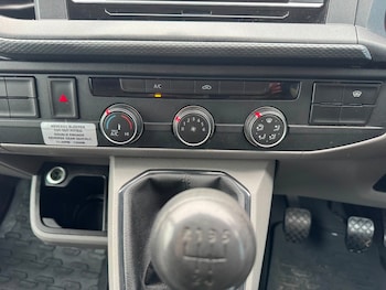 Used Volkswagen Transporter 2021 for sale - 78570807: Photo