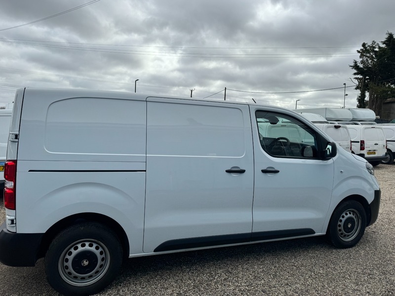 Used Vauxhall Vivaro 2024 for sale - 77937504: Photo 10