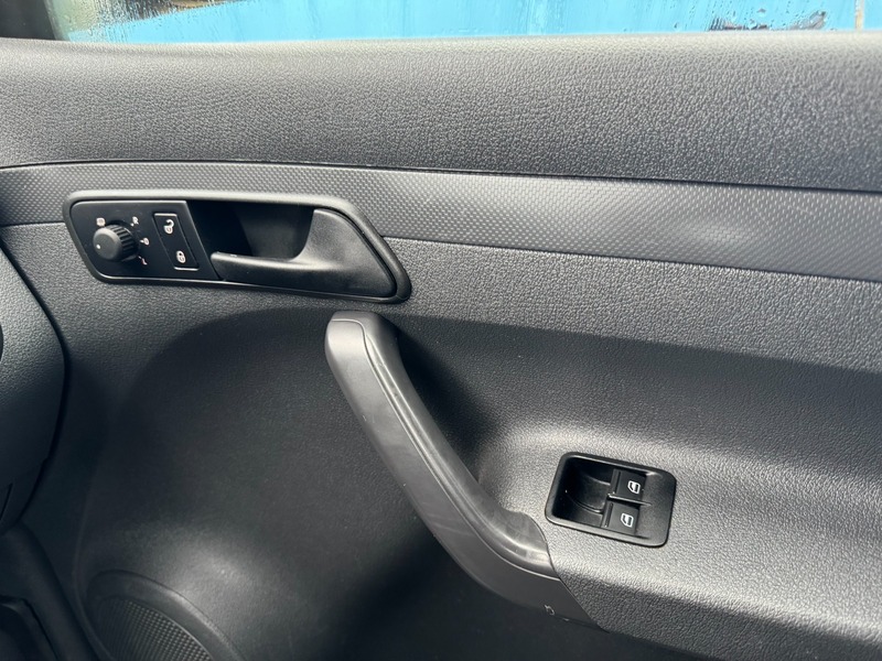 Used Volkswagen Caddy 2015 for sale - 76643109: Photo 9