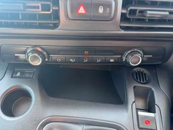 Used Peugeot Partner 2020 for sale - 74649360: Photo
