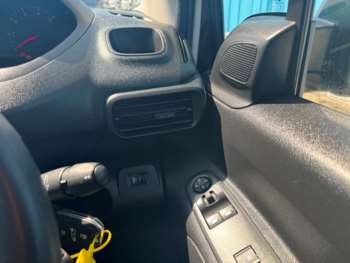Used Peugeot Partner 2020 for sale - 74649360: Photo