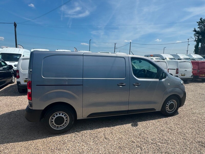 Used Vauxhall Vivaro 2022 for sale - 76119406: Photo 10