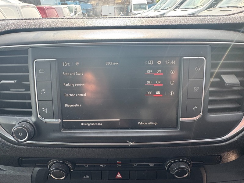 Used Vauxhall Vivaro 2022 for sale - 76119406: Photo 3