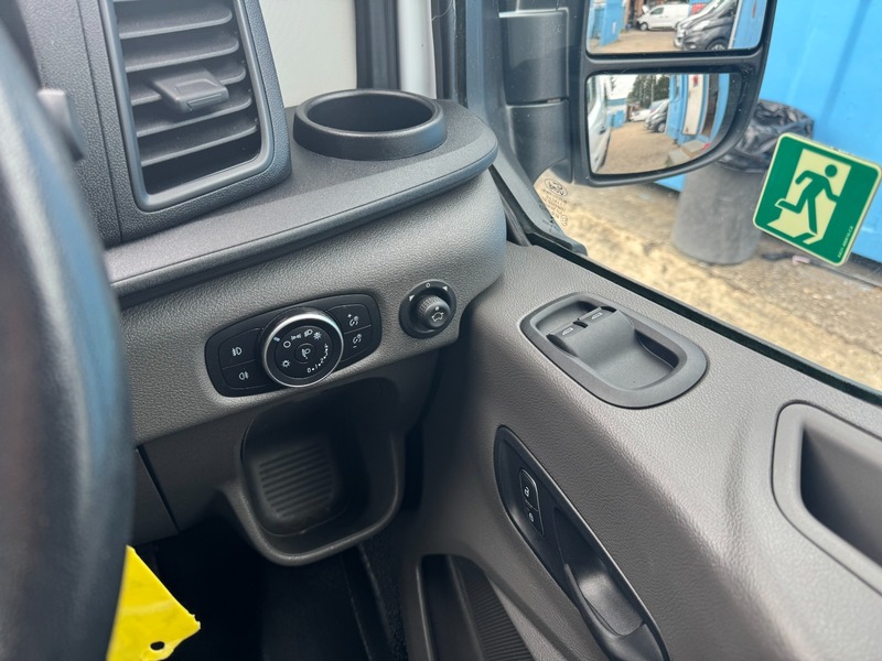 Used Ford Transit 2019 for sale - 76081490: Photo 8
