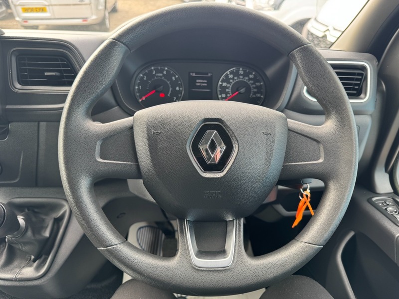 Used Renault Master 2023 for sale - 78097639: Photo 5