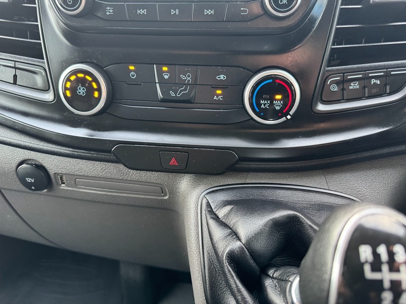 Used Ford Transit Custom 2021 for sale - 76547439: Photo 2