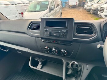 Used Renault Master 2023 for sale - 77880747: Photo