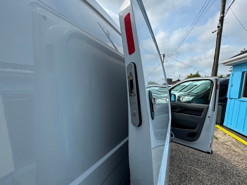 Used Vauxhall Vivaro 2022 for sale - 76119403: Photo 19