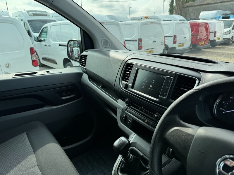 Used Vauxhall Vivaro 2022 for sale - 76119403: Photo 9