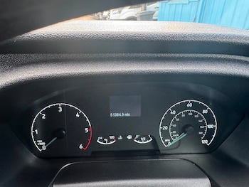 Used Ford Transit 2023 for sale - 76039996: Photo 2