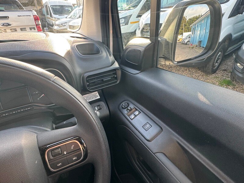 Used Toyota ProAce 2022 for sale - 76643087: Photo 9