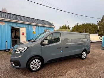 Used Renault Trafic 2024 for sale - 76986586: Photo