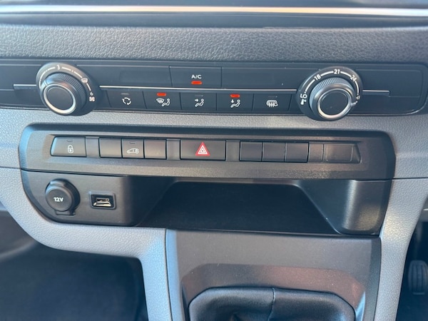 Used Vauxhall Vivaro 2021 for sale - 76119469: Photo 2