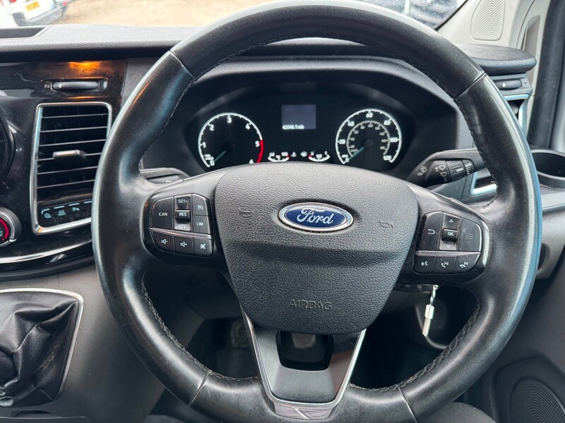 Used Ford Transit Custom 2023 for sale - 76863628: Photo 4