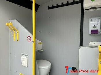 Used Ford Transit 2018 for sale - 76974063: Photo