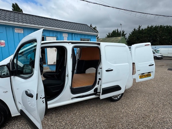 Used Vauxhall Combo 2020 for sale - 75347952: Photo 16