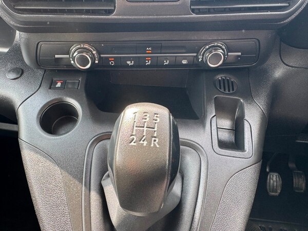 Used Vauxhall Combo 2020 for sale - 75347952: Photo 2