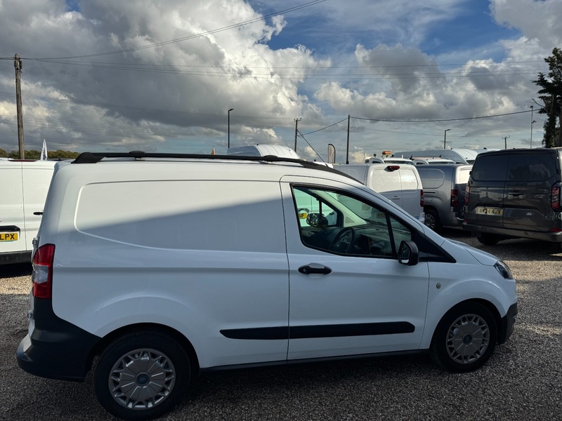 Used Ford Transit Courier 2017 for sale - 76386963: Photo 10
