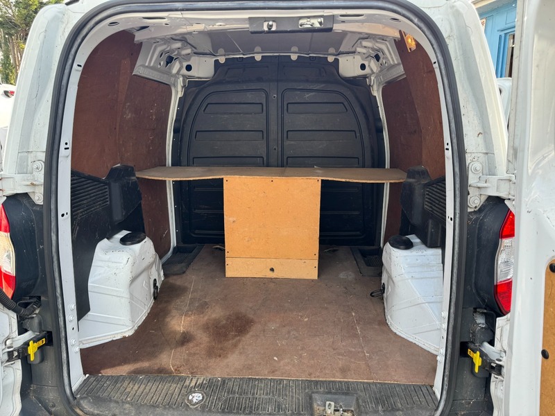 Used Ford Transit Courier 2017 for sale - 76386963: Photo 14