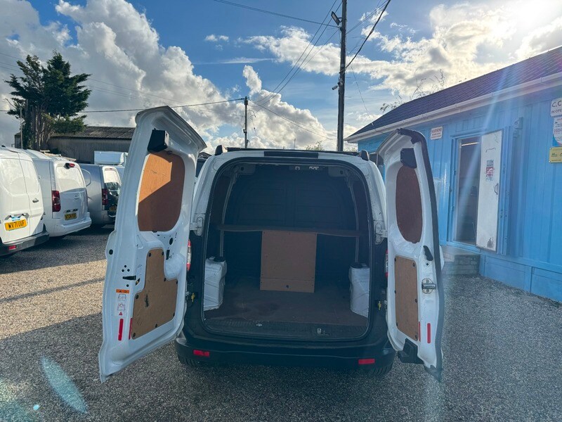 Used Ford Transit Courier 2017 for sale - 76386963: Photo 15