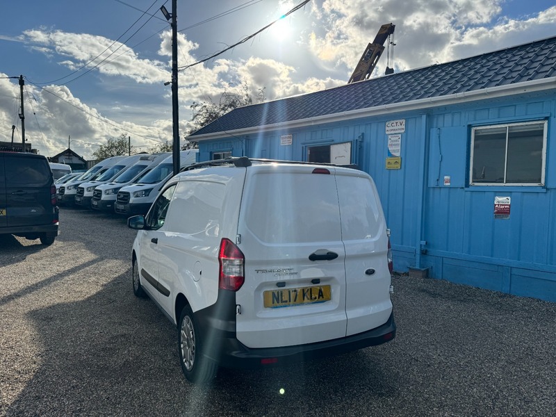 Used Ford Transit Courier 2017 for sale - 76386963: Photo 8