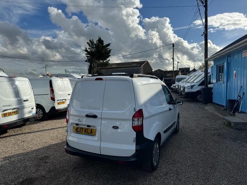Used Ford Transit Courier 2017 for sale - 76386963: Photo 9