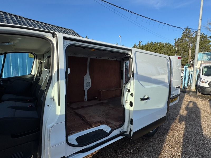 Used Vauxhall Vivaro 2018 for sale - 77007826: Photo 16