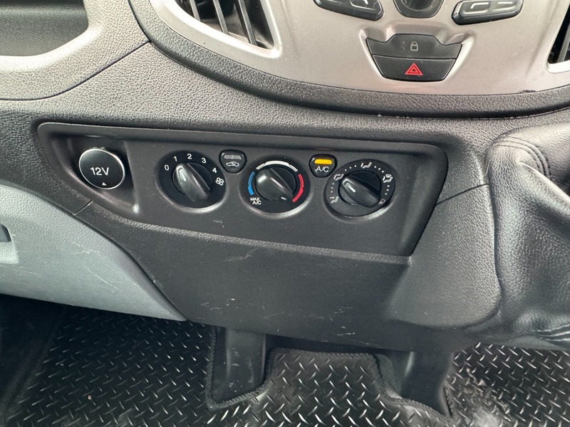 Used Ford Transit 2019 for sale - 76643145: Photo 2