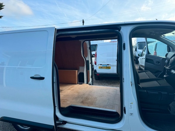 Used Toyota ProAce 2023 for sale - 76119446: Photo 15