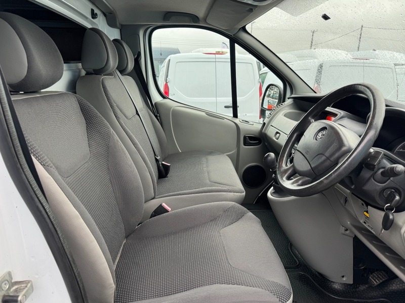 Used Vauxhall Vivaro 2011 for sale - 77508195: Photo 6