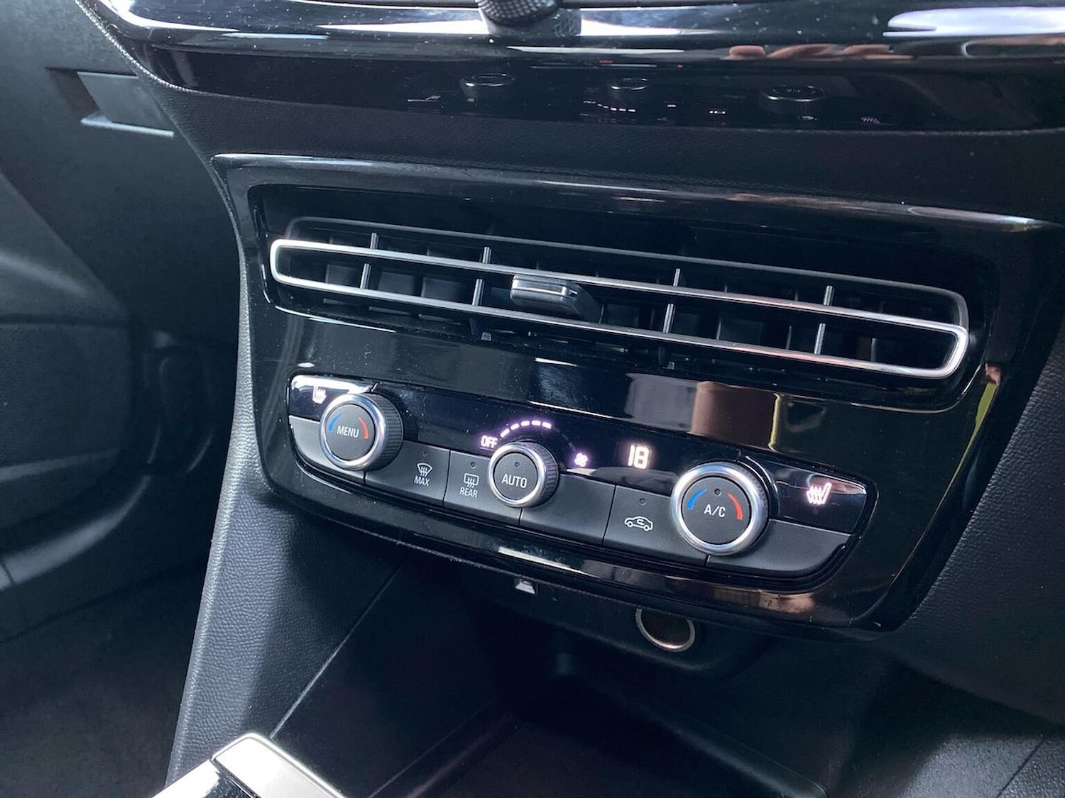 Used Vauxhall Mokka 2022 for sale - 76396855: Photo 12