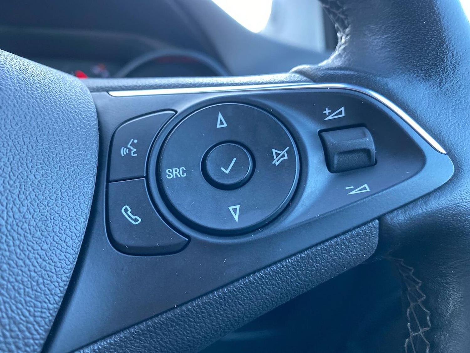 Used Vauxhall Crossland 2024 for sale - 77743232: Photo 26