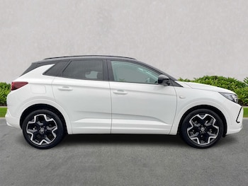 Used Vauxhall Grandland 2024 for sale - 79137500: Photo