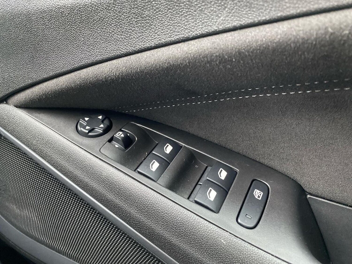 Used Vauxhall Crossland 2024 for sale - 76275167: Photo 21