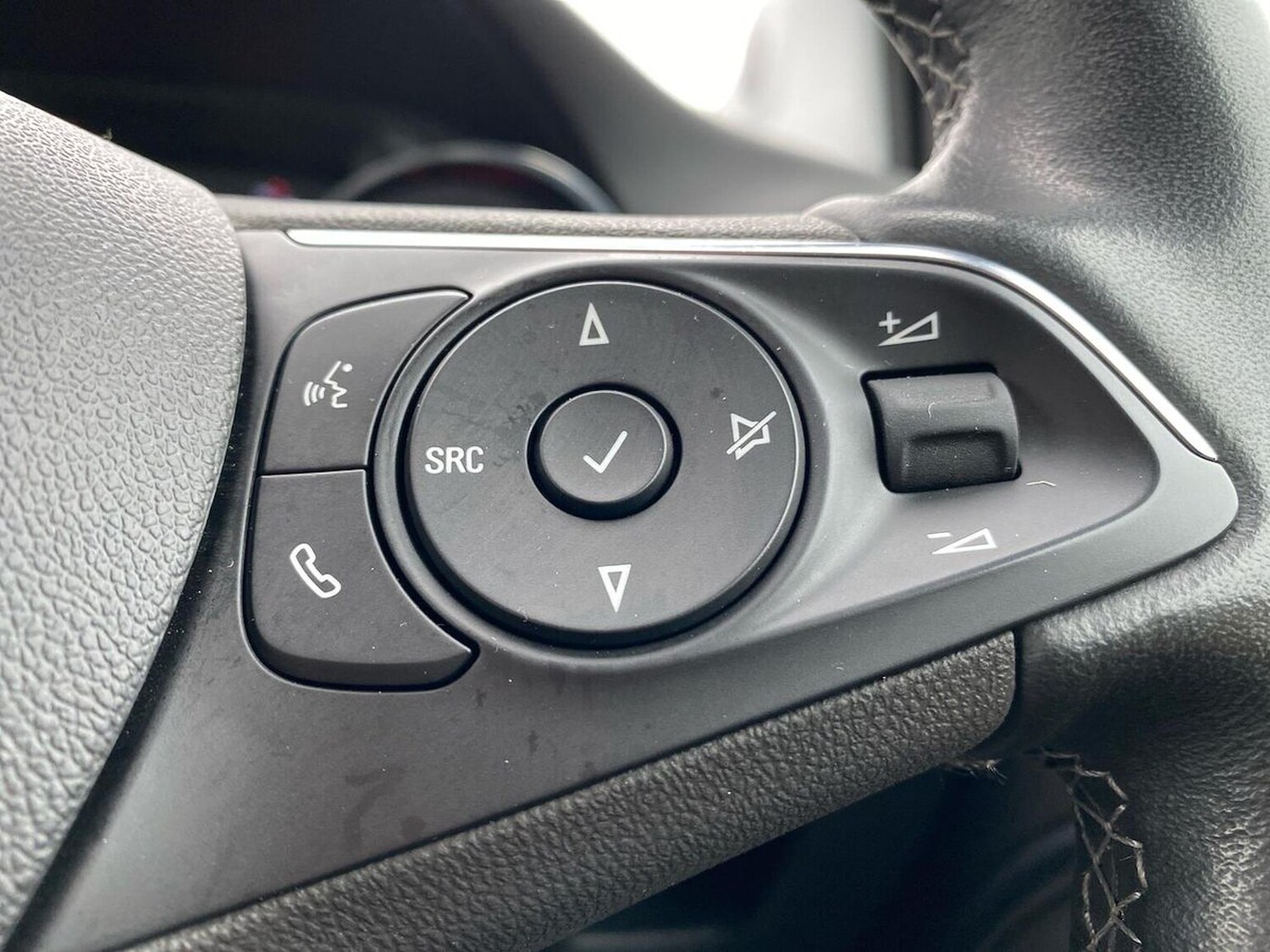 Used Vauxhall Crossland 2024 for sale - 76275167: Photo 26